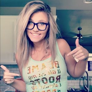 Meet your Posher, Maddie